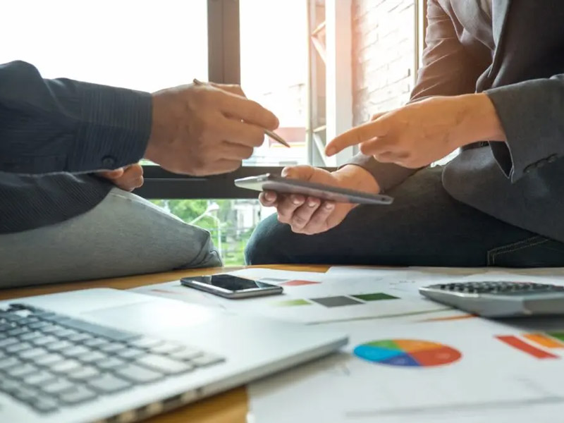Nghề Chuyên Gia Tư Vấn Và Đào Tạo Doanh Nghiệp Là Gì? Làm Sao Để Trở Thành Chuyên Gia Tư Vấn Và Đào Tạo Doanh Nghiệp?